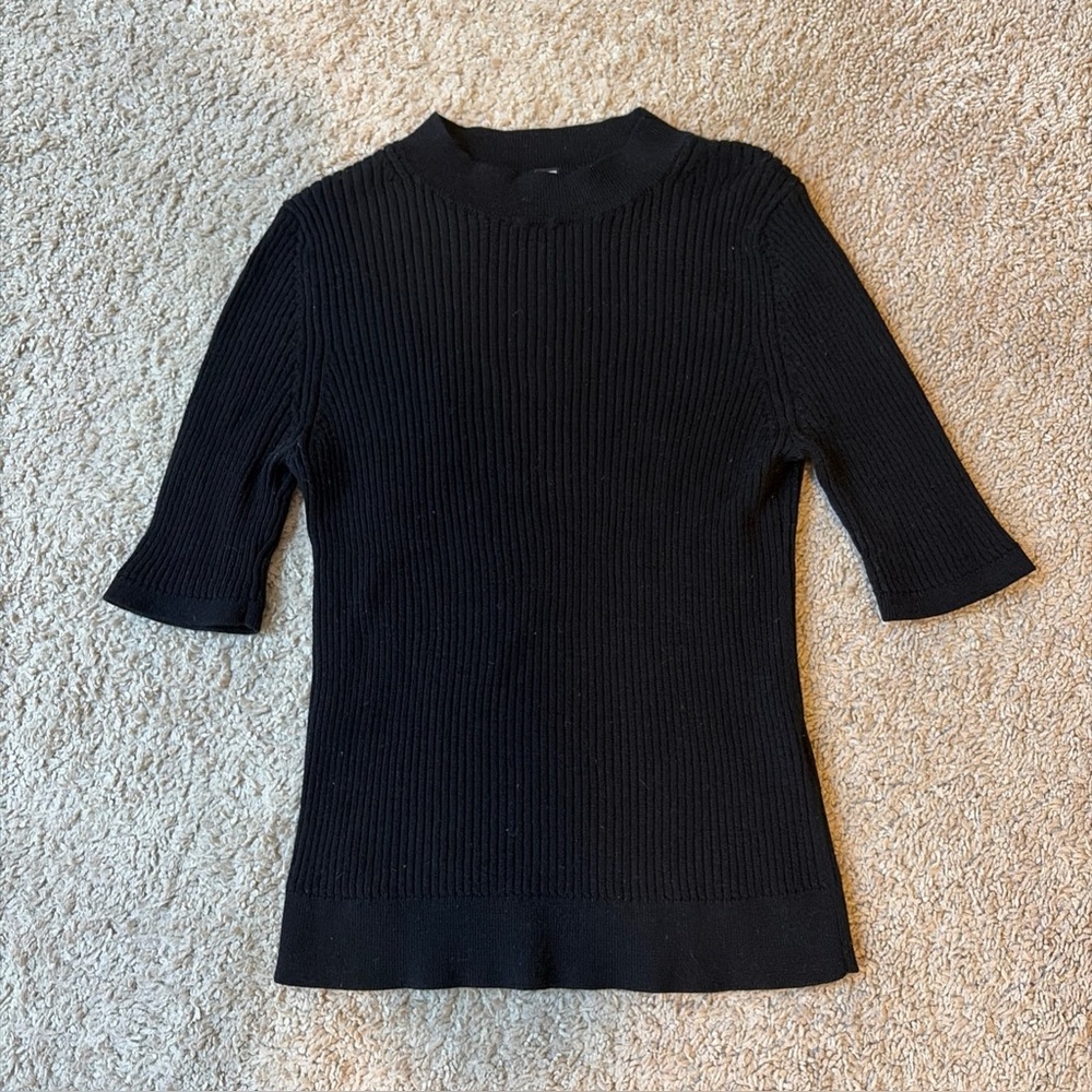 Womens Uniqlo Black 100% Wool Mock Neck Short Sleeve Sweater Size Medium